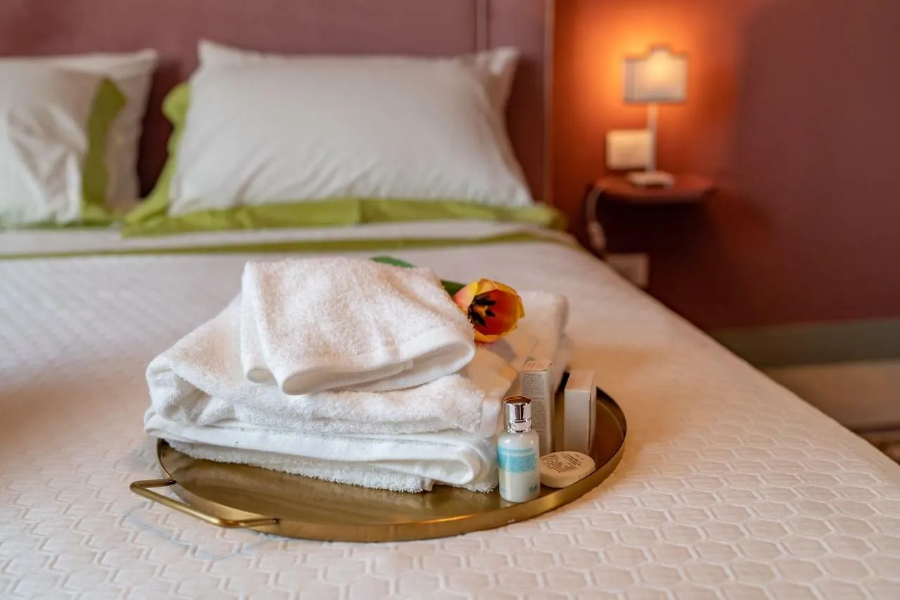Il Fiore D'Oro Luxury Naples Guest house