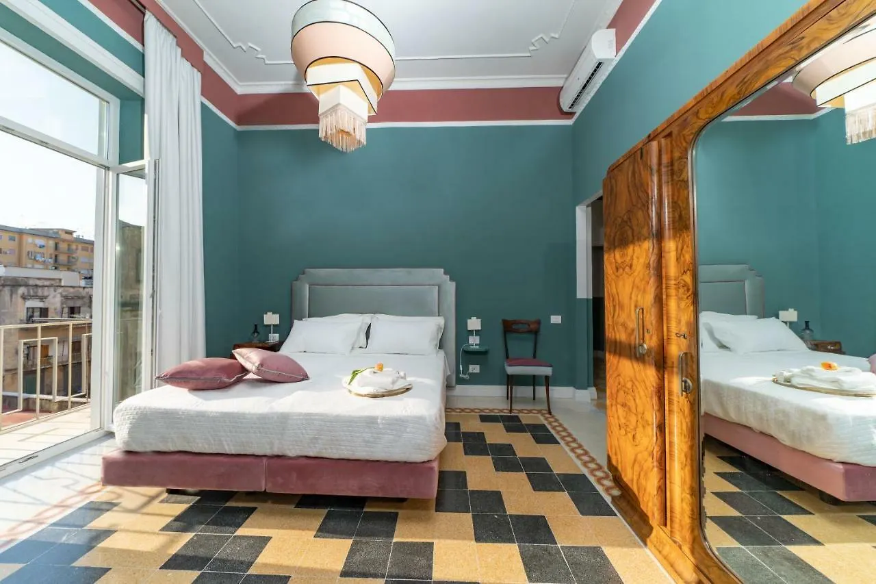 Il Fiore D'Oro Luxury Naples 3*,