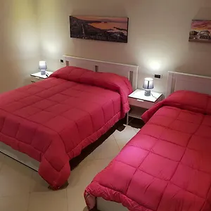 Bed & Breakfast Al Binario Di, Naples