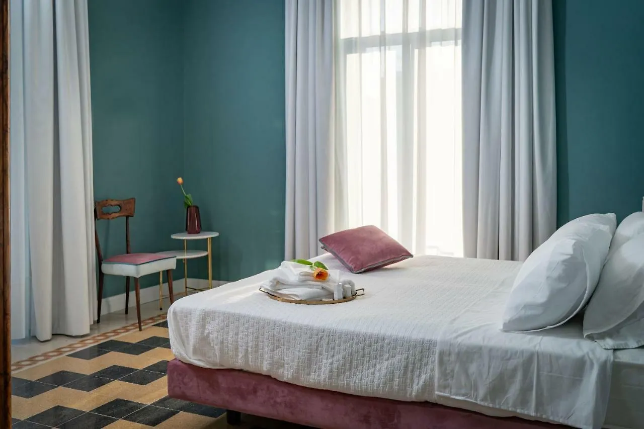 Il Fiore D'Oro Luxury Naples 3*,  Italie